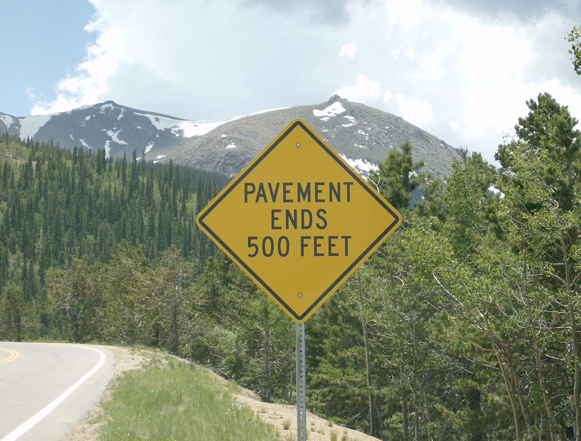 Sign - Pavement ends in 500 feet